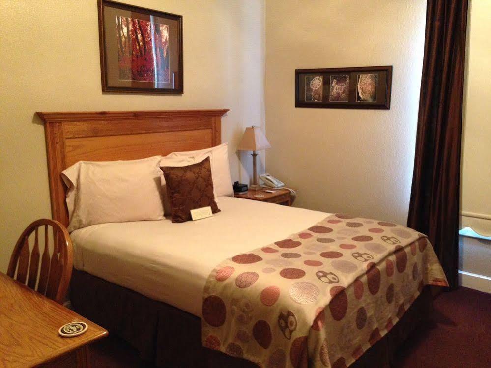 Heritage Inn Artesia Esterno foto